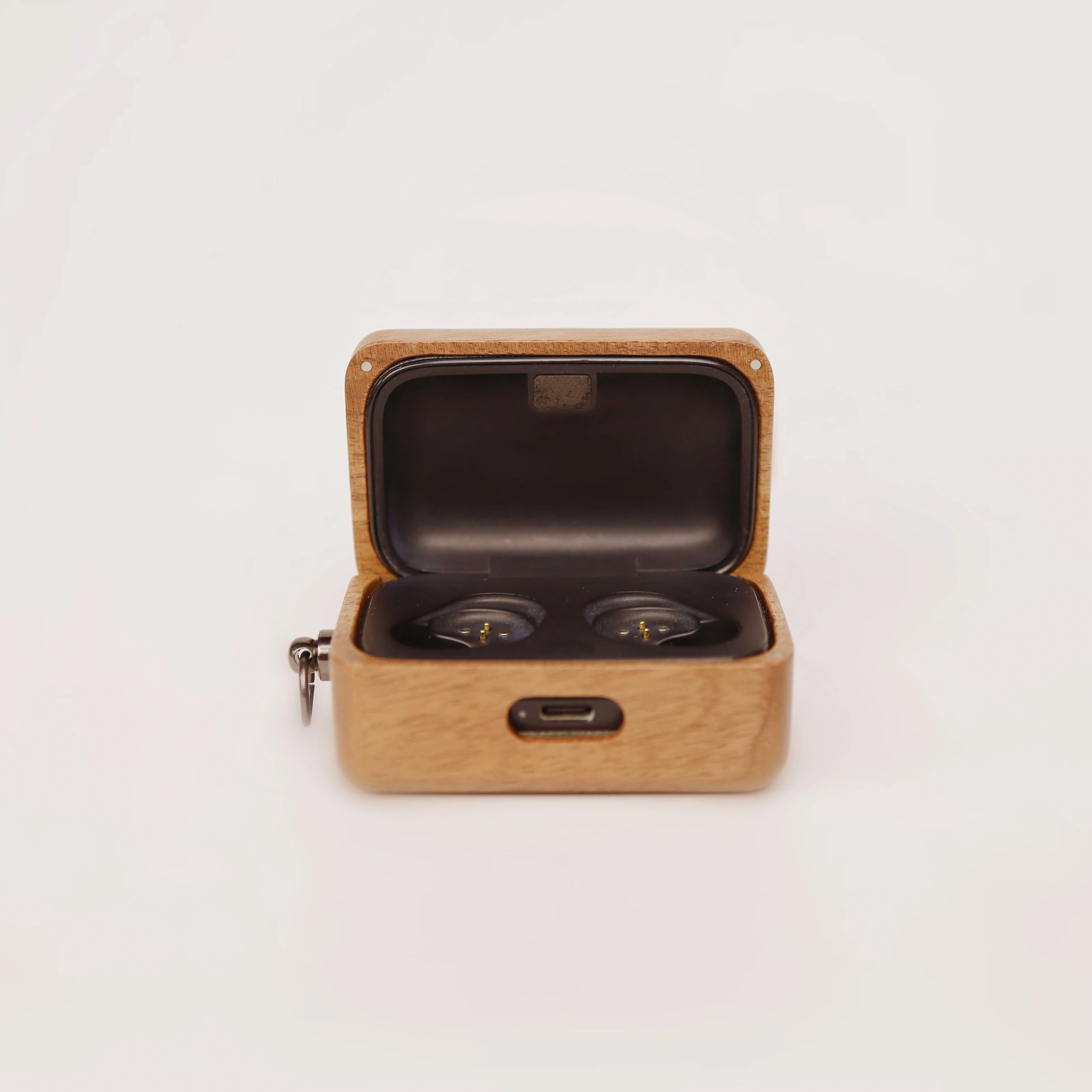 ゼンハイザー MOMENTUM True Wireless  - Sennheiser Headphone Momentum 4 のレビューと価格